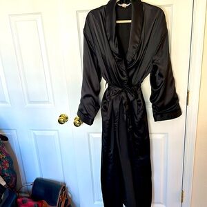 Victoria Secret vintage 90’s black robe